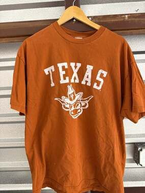 University Co-op Texas Longhorns Burnt Orange Cartoon Bevo T-Shirt Size XL